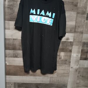 Delta Black Short Sleeve Tee with Retro Design Maimi Vice